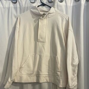 A New Day White Quarter Zip Sweatshirt. Large.